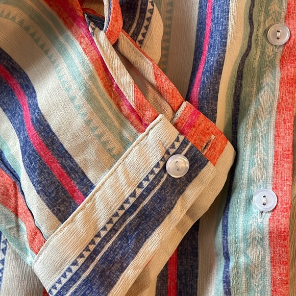 Astylish Women V Neck Striped Roll up Sleeve Button Down Blouse Tops - Picture 3 of 3